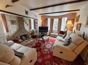 Lounge- click for photo gallery